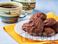 Шоколадови маслени бисквити / сладки - снимка на рецептата